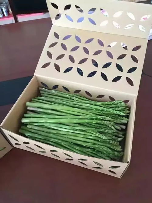 一顆青菜的逆襲 虧錢農(nóng)田里誕生的逗樂產(chǎn)業(yè)鏈